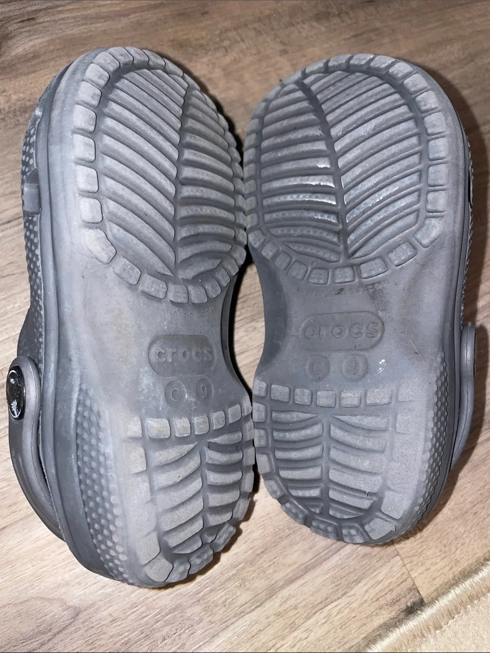 CROCS Kids Gray Slip-On Clog Sandals SIZE c9